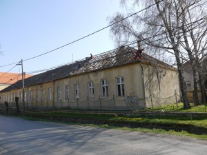 Régi Nagybaráti Iskola tetőszerkezet bontás